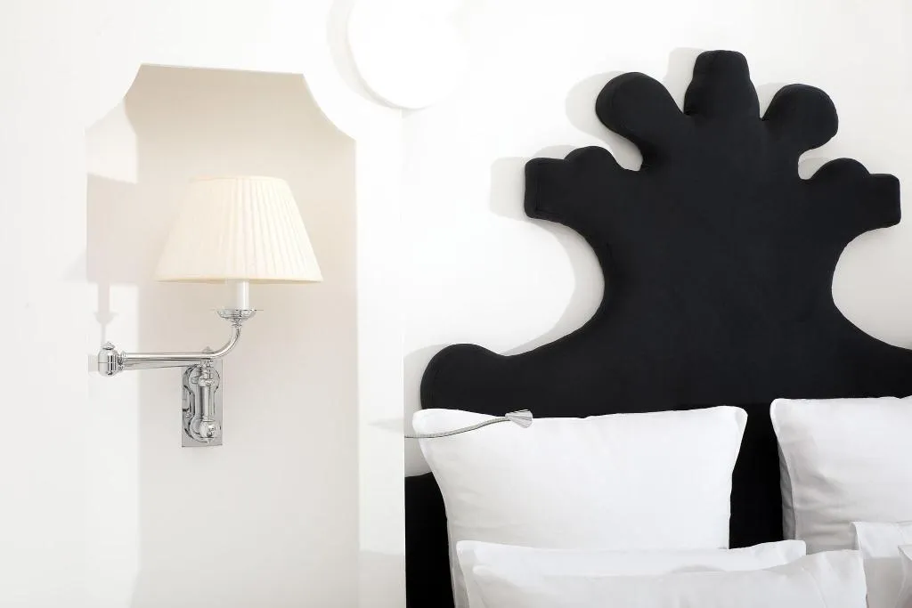 DOUBLE DELUXE KING BED Room, Villa Franca, Naples