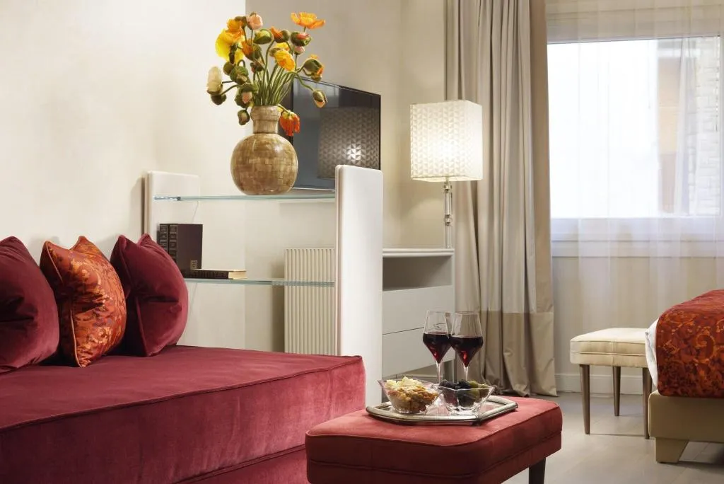 DOUBLE SUPERIOR KING BED Room, Ponte Vecchio Suites & Spa, Florence