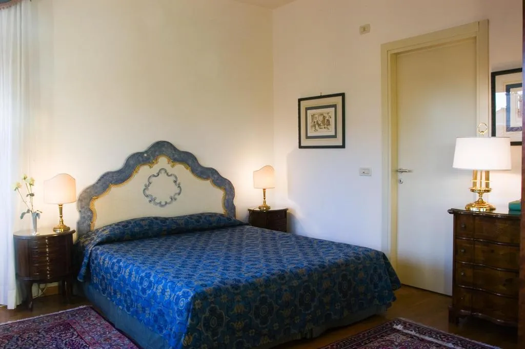 Room, San Marco Palace, Venice