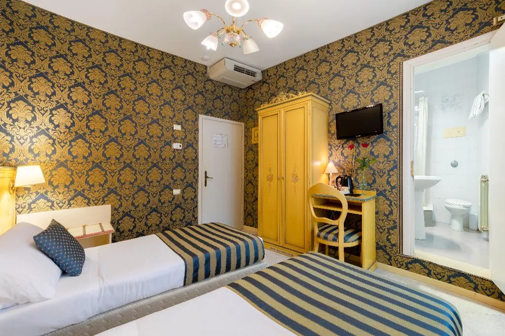 TWIN STANDARD Room, San Giorgio, Venice