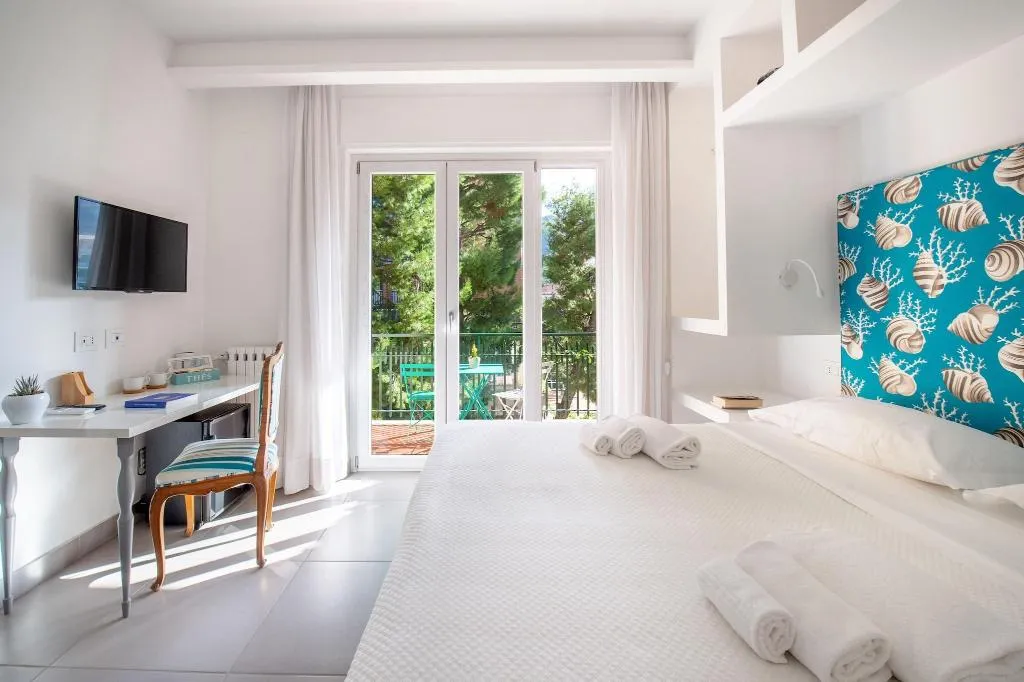 Room, Casa Evelina Sorrento, Naples