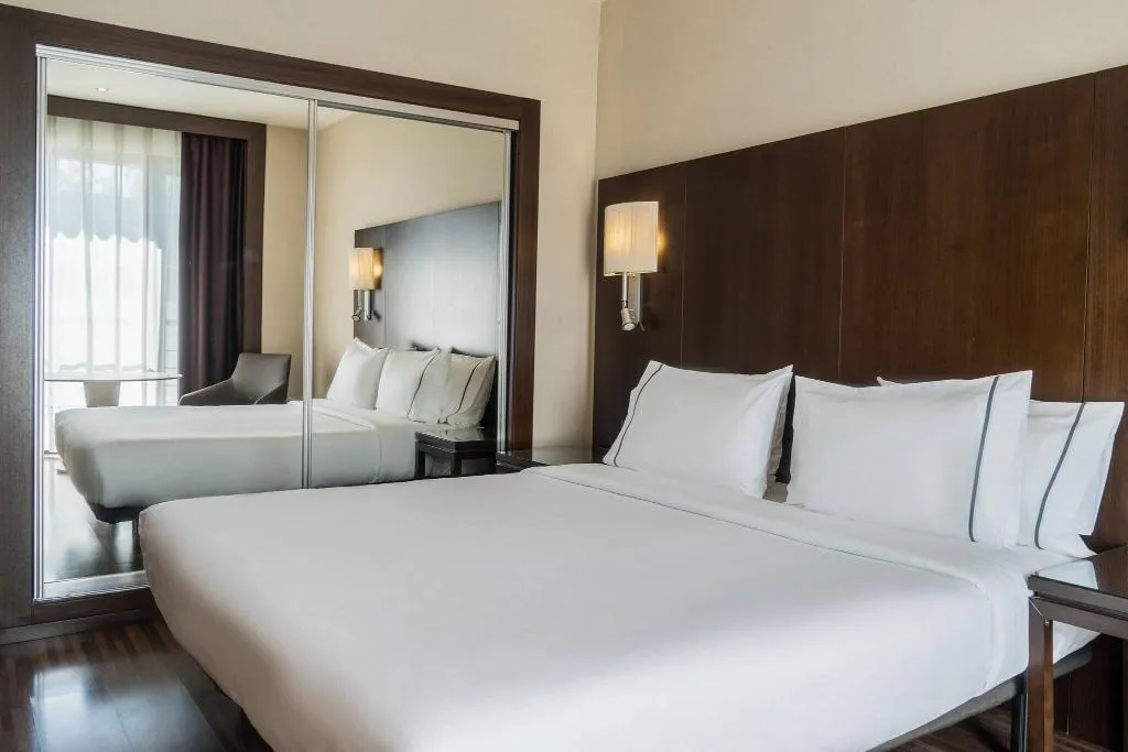 Room, AC Ciudad de Sevilla, Seville