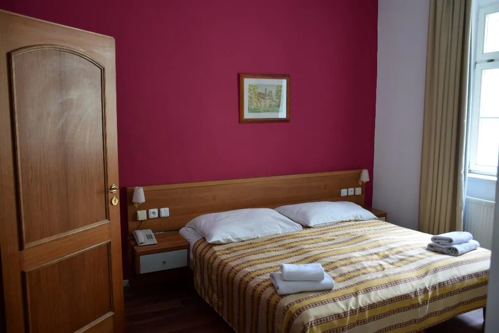 SINGLE STANDARD Room, Hotel Residence Select, Prague