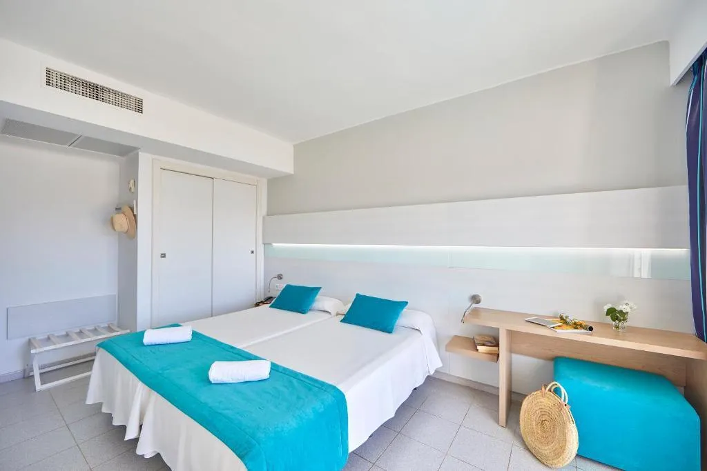 Double or Twin CAPACITY 4 Room, Gavimar Ariel Chico Club & Resort, Majorca