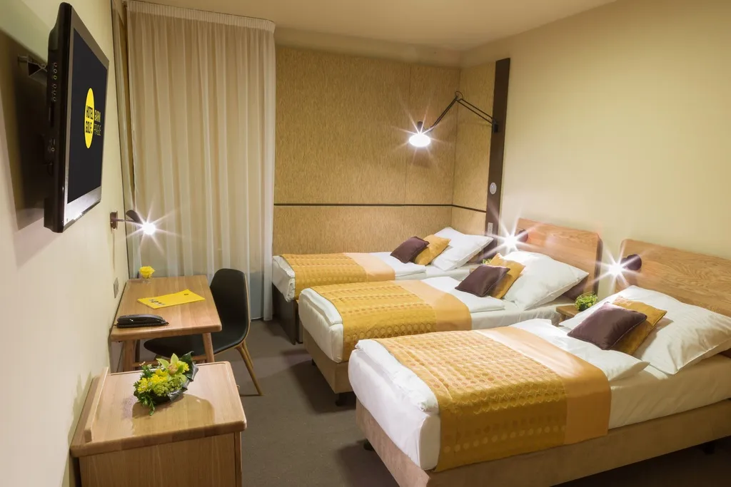 TRIPLE STANDARD Room, Golf Dependance, Prague