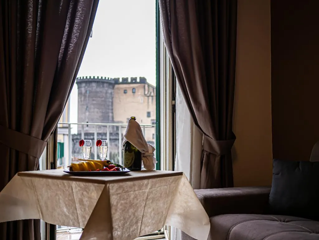 DOUBLE SUPERIOR Room, San Marco, Naples