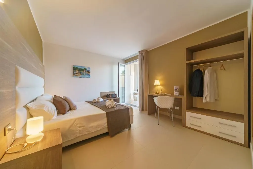 APARTMENT DELUXE CAPACITY 2 Room, Travini Suite Hotel Residence, Palermo