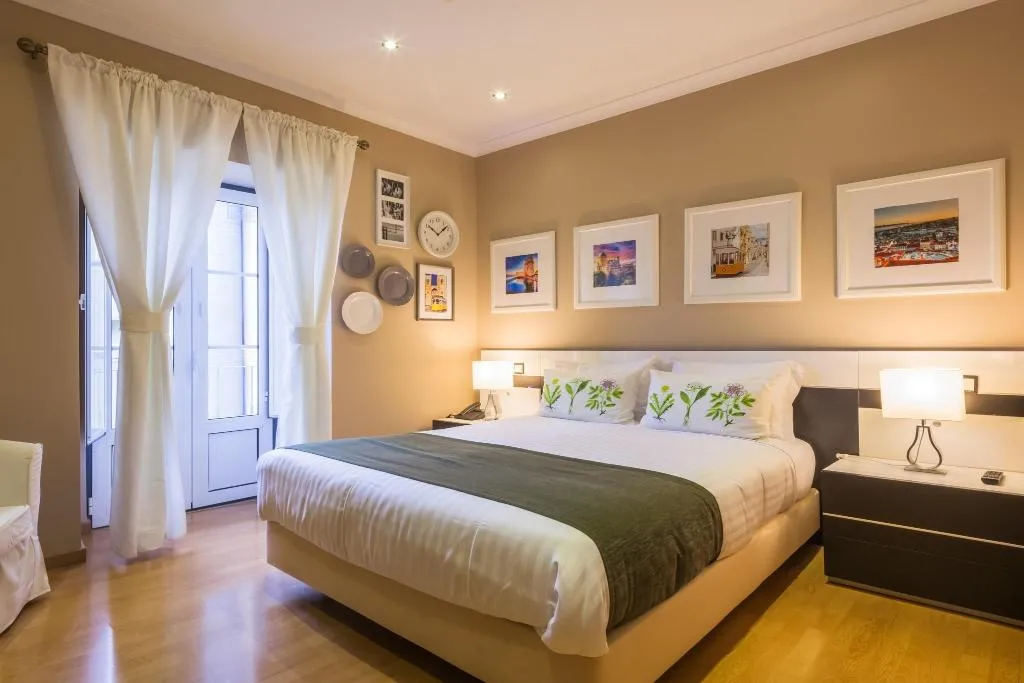Room, Vila Nova Guesthouse, Lisbon