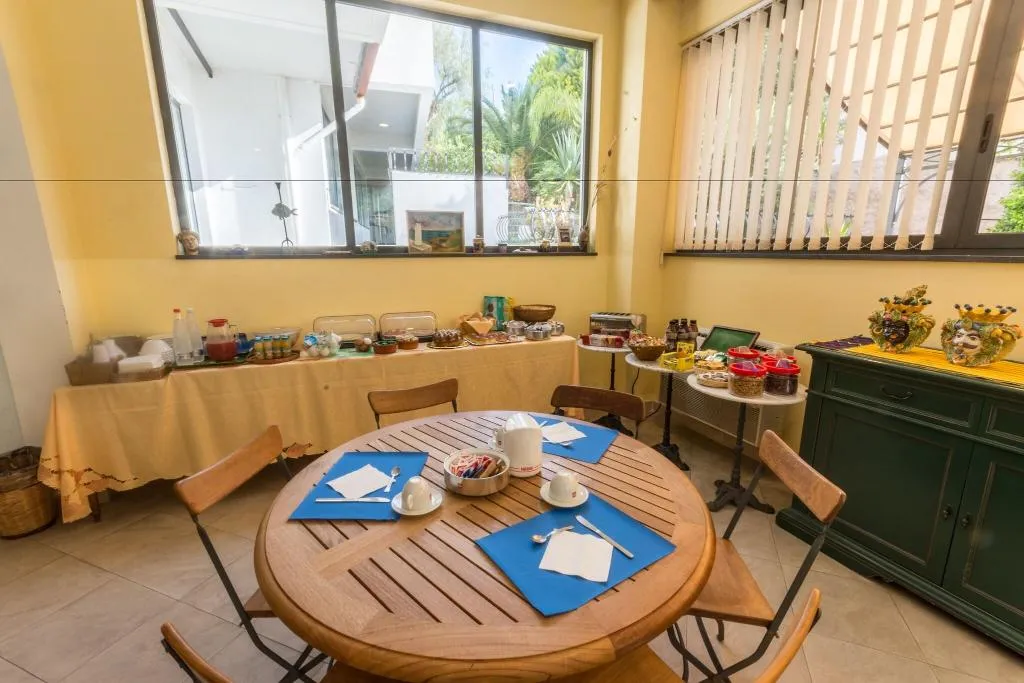 Restaurant, Baia Portinenti, Catania
