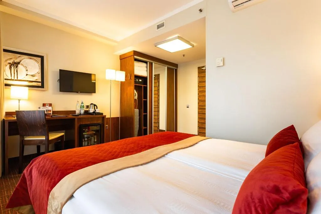 Room, Avalon Hotel & Conferences, Riga