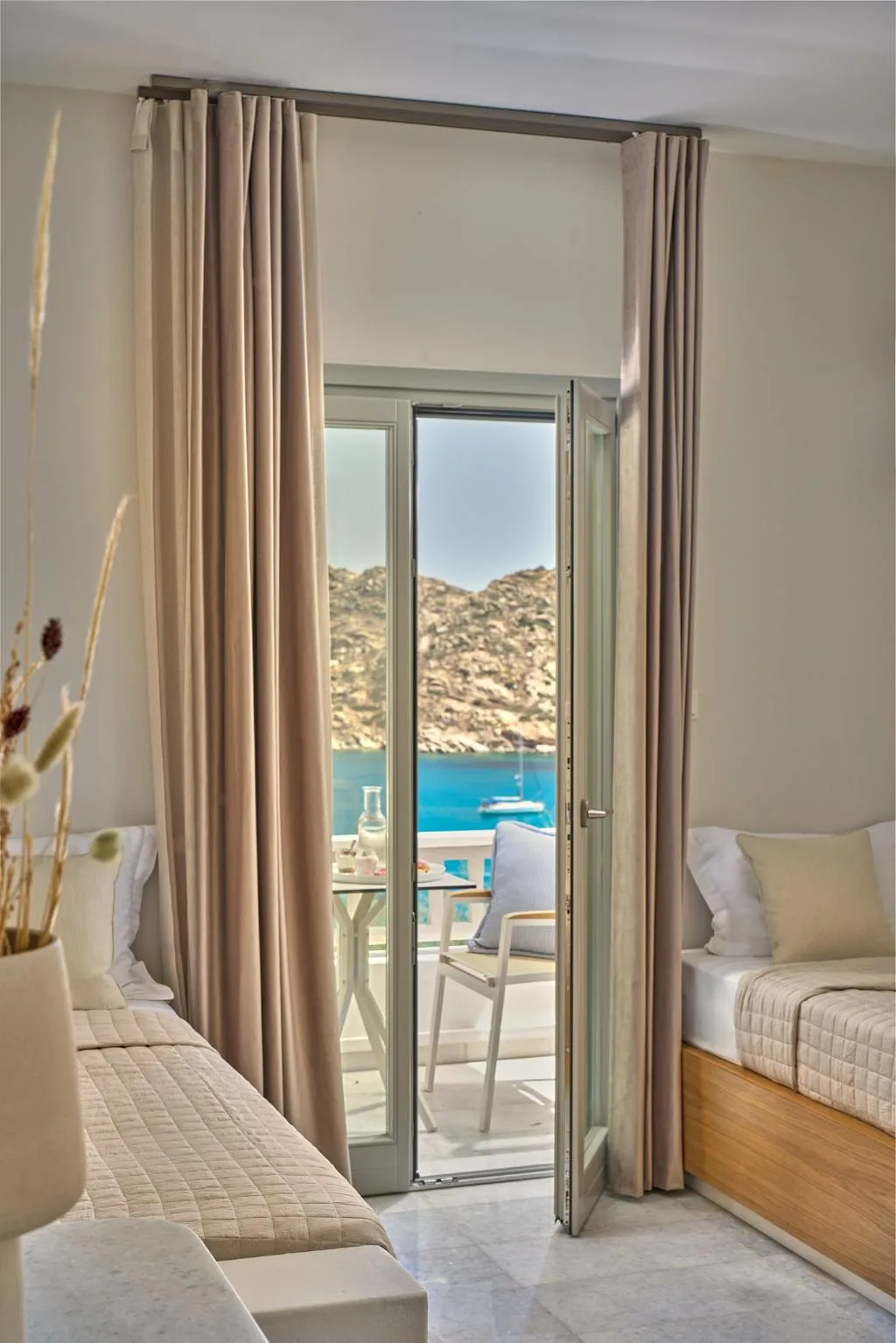 FAMILY ROOM SEA VIEW Room, Ios Palace, Santorini