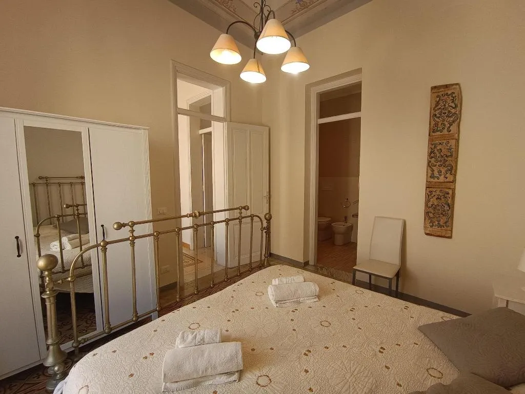 Room, B&B Trapani Granveliero, Palermo
