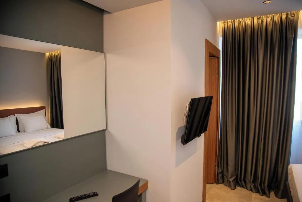Room, Adria Palace Hotel, Durres