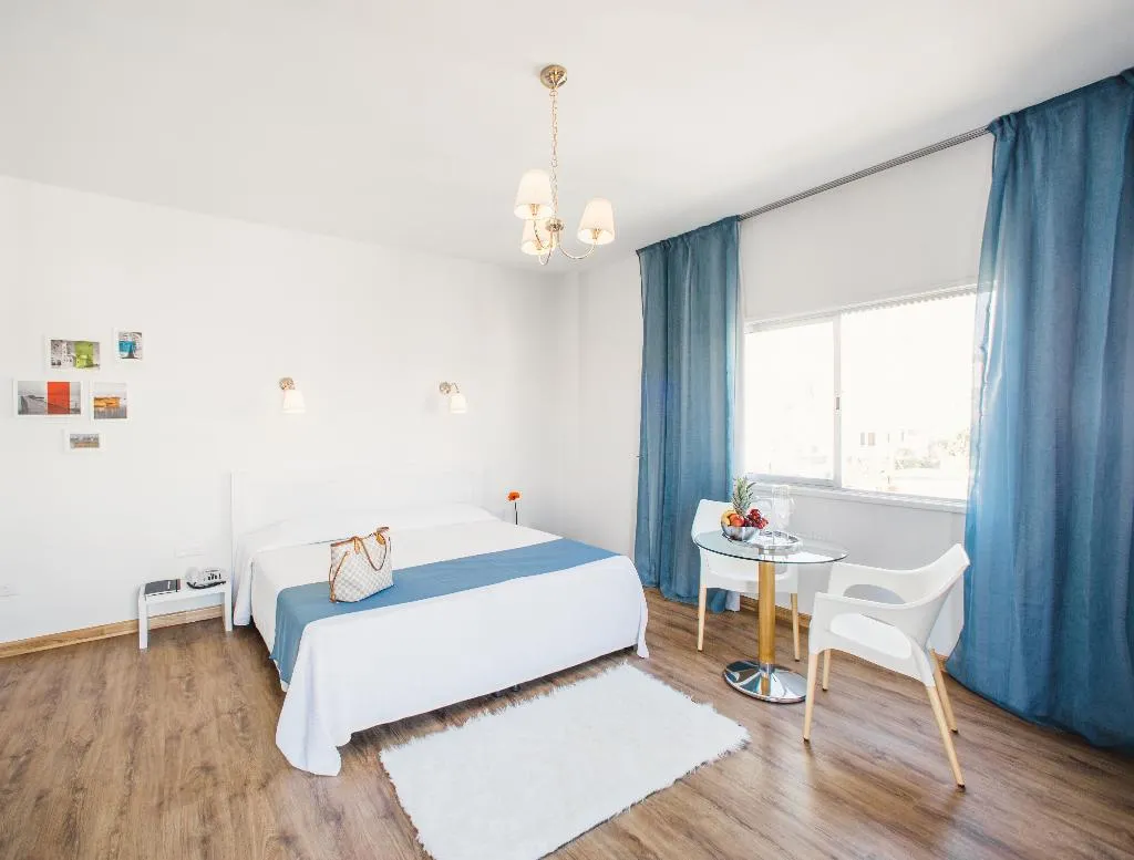 SUITE STANDARD Room, Mikes Kanarium City Hotel, Cyprus