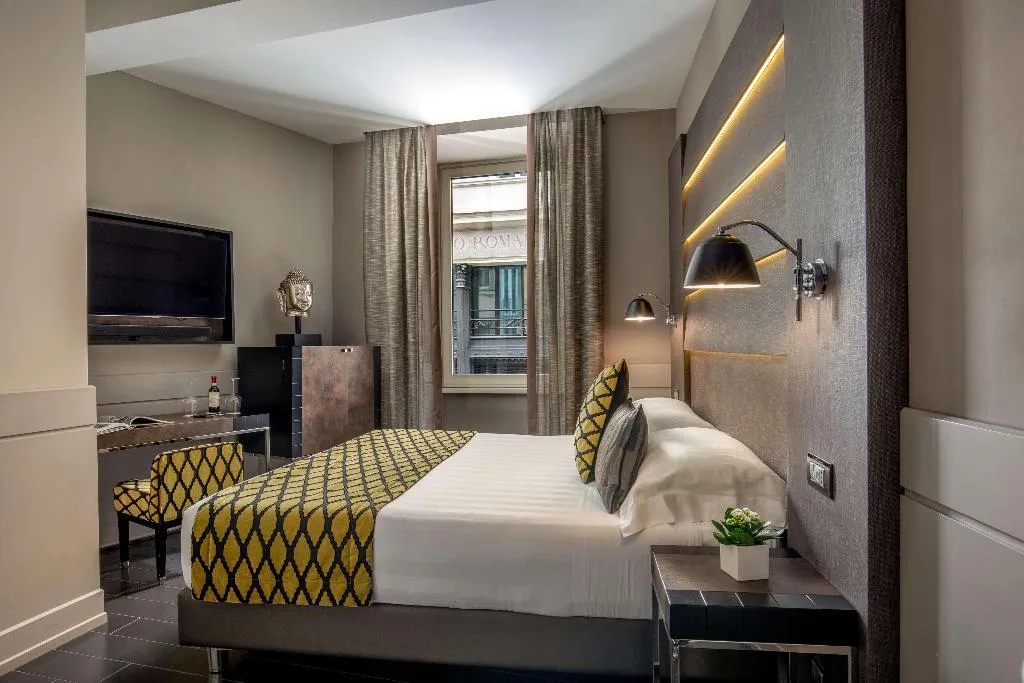 Room, The Style, Rome