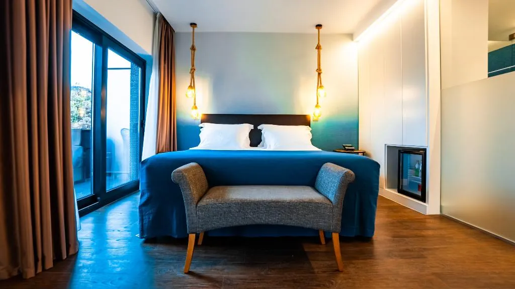 Double or Twin SUPERIOR WITH BALCONY Room, Hills Hotel Lisboa, Lisbon