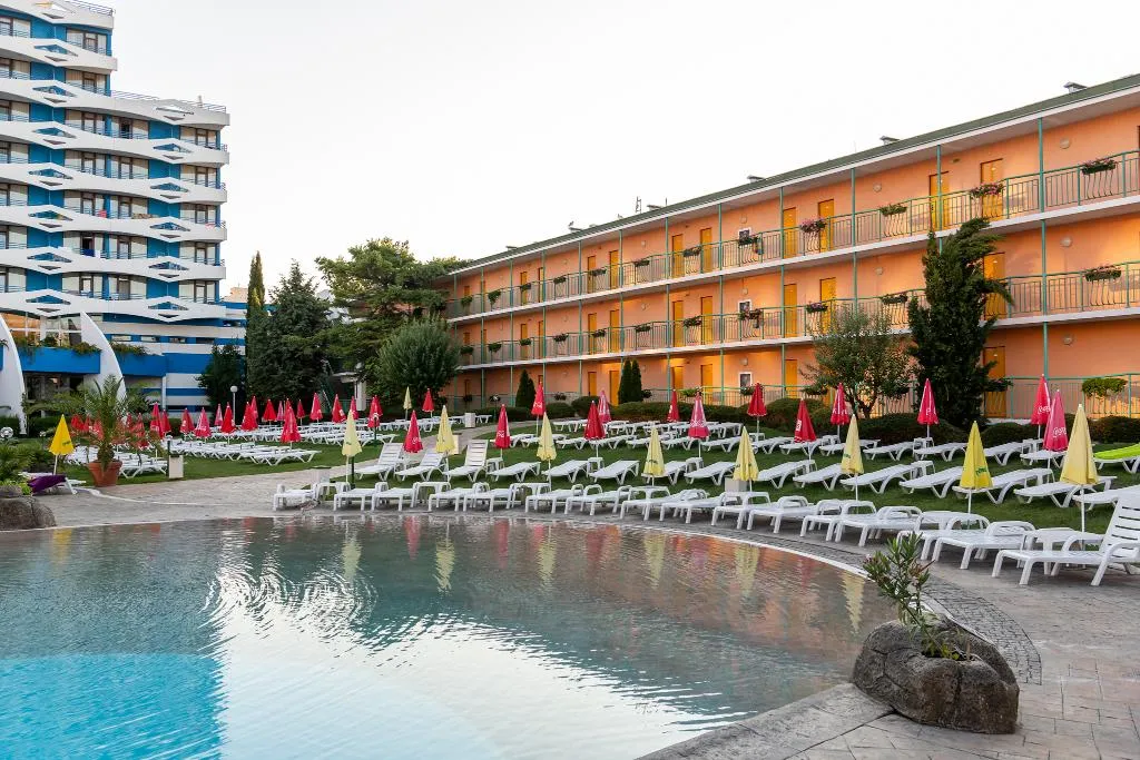 Pool, Trakia, Bourgas