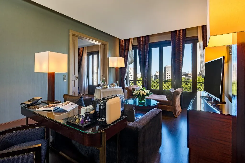 SUITE STANDARD Room, Casa Fuster, Barcelona