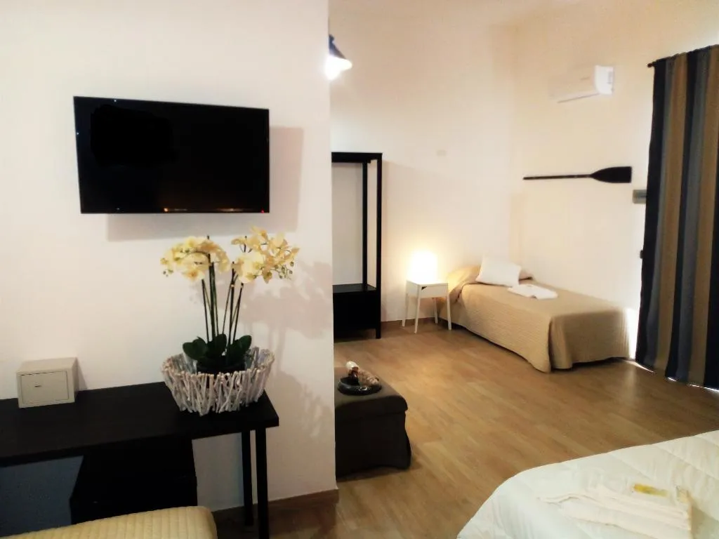 QUADRUPLE STANDARD Room, Hotel Calabernardo Noto Marin, Catania