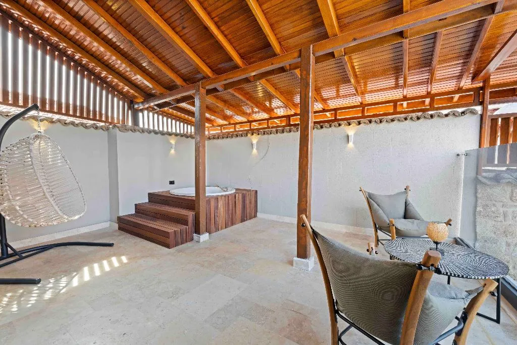 SUITE KING BED WITH JACUZZI Room, Belmondo Suites Old Town Antalya, Antalya