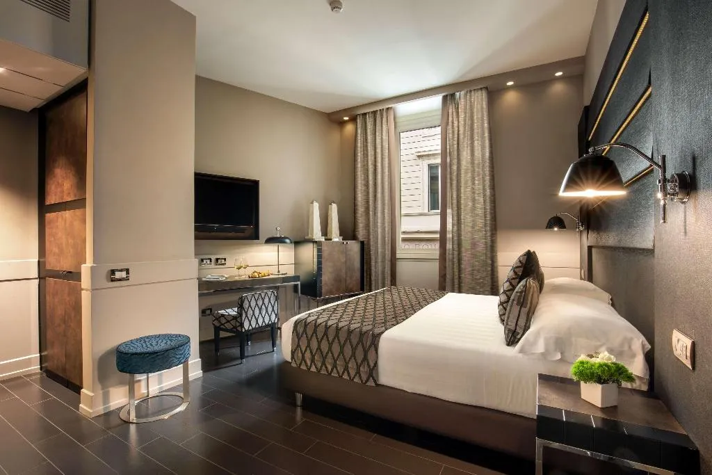 Room, The Style, Rome