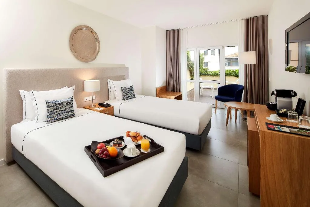DOUBLE SUPERIOR POOL VIEW Room, NH Lagos Algarve Resort, Algarve