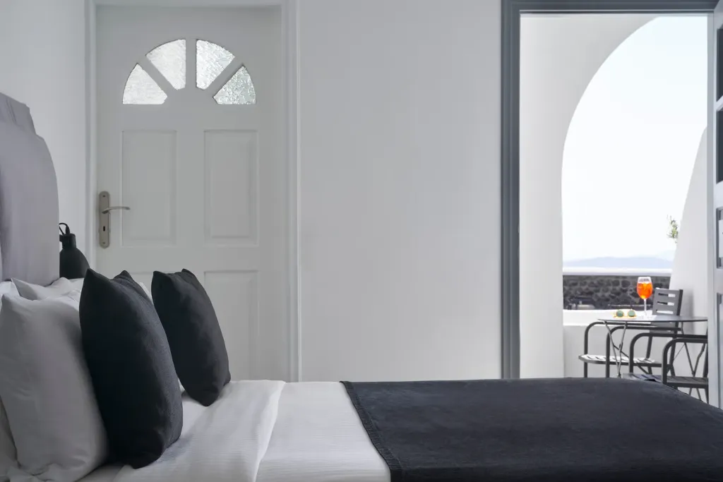 DOUBLE SUPERIOR Room, Mr. & Mrs. White Oia - Santorini, Santorini