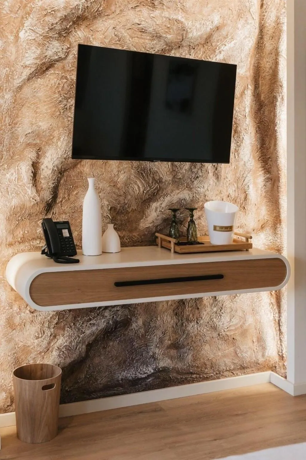 Room, Pousadela Village, Porto