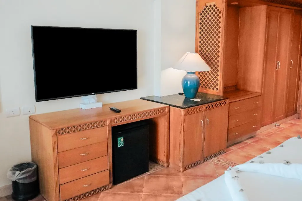 DOUBLE DELUXE SEA VIEW Room, Old Palace Resort Sahl Hasheesh, Red Sea Riviera