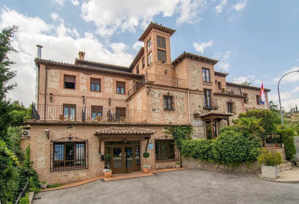 General view, Los Cigarrales, Madrid