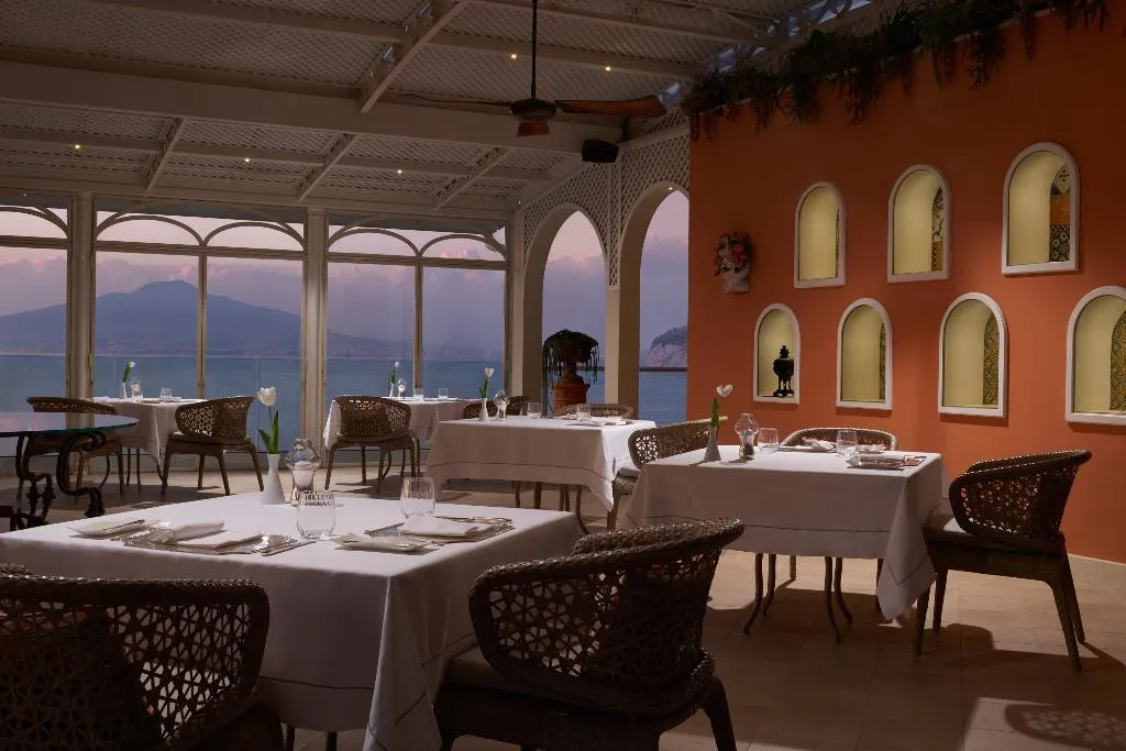 Restaurant, Grand Hotel Royal, Naples