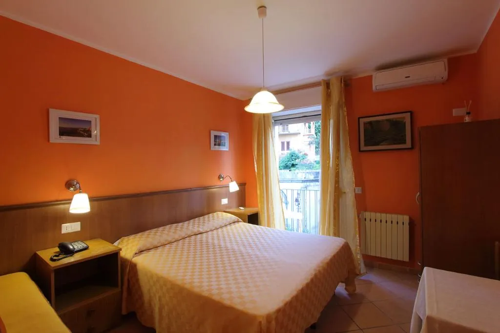 Room, Inn Piero, Taormina