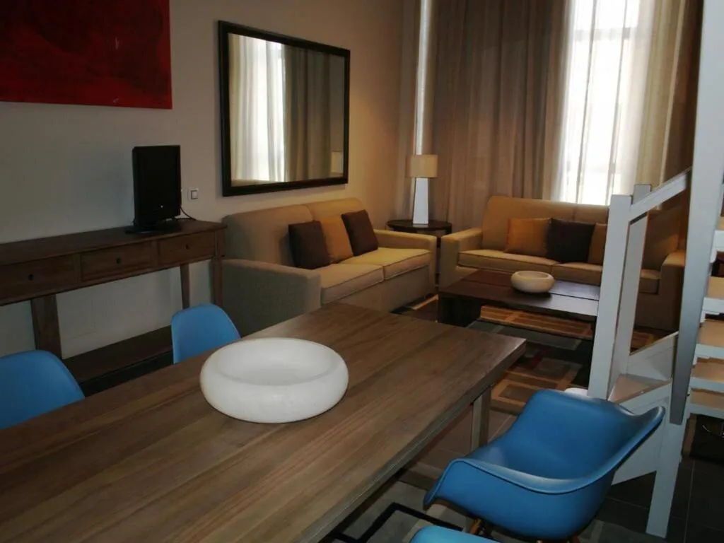 Room, Eco Alcala Suites, Madrid