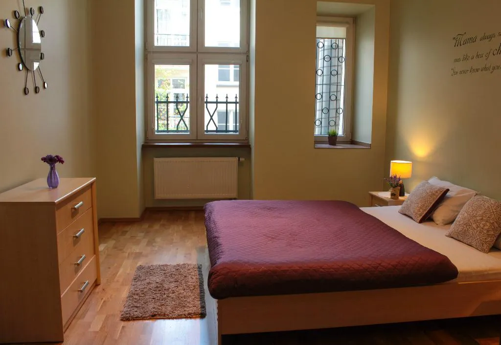APARTMENT CAPACITY 6 TWO BEDROOMS Room, Old Town Apartments Slawkowska, Krakow