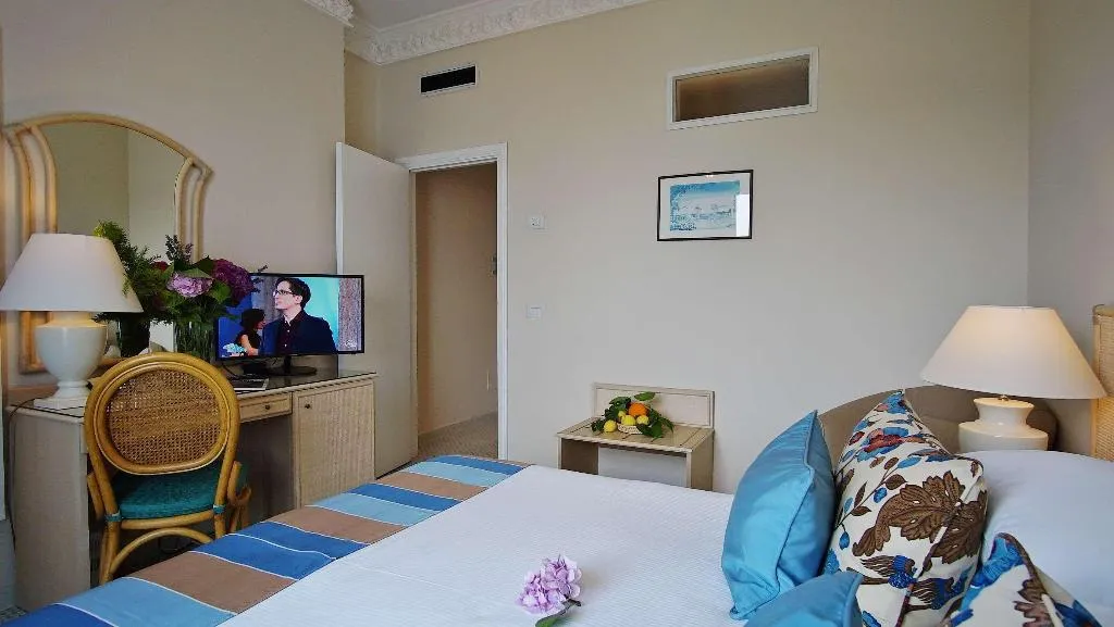 Room, Grand Hotel Aminta, Naples