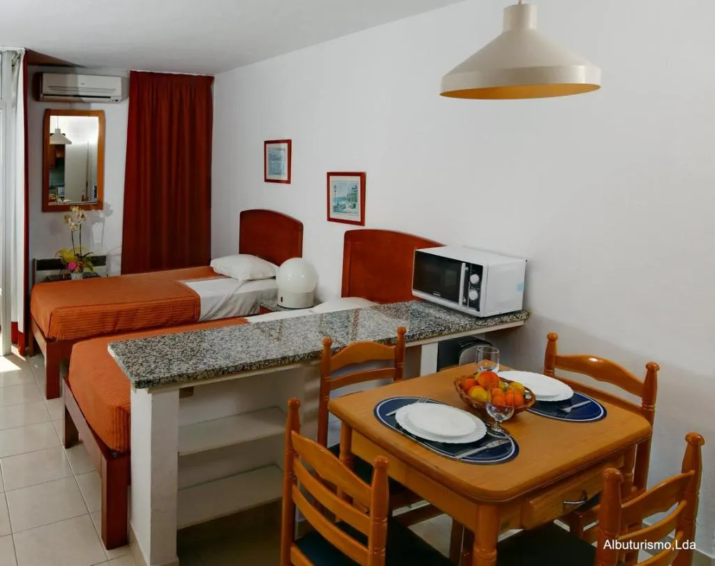 STUDIO PARTIAL SEA VIEW Room, Edificio Albufeira, Algarve