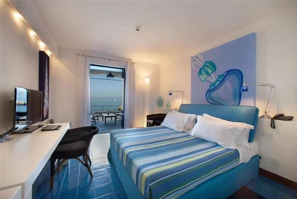 Room, Capo La Gala Hotel & Wellness, Naples