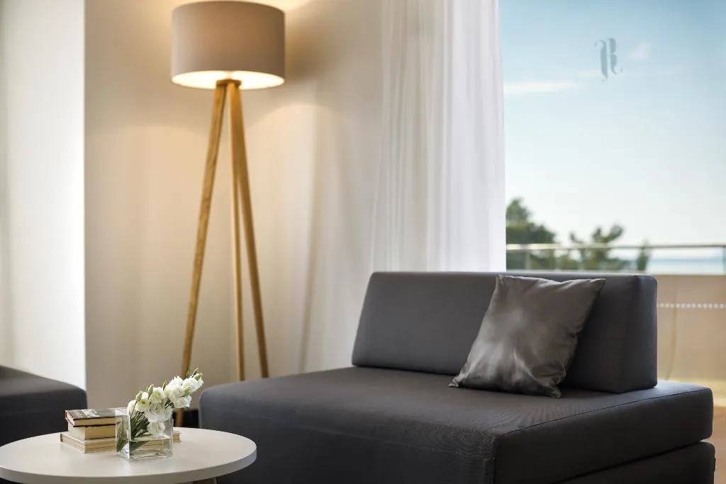 SUITE SEA VIEW WITH BALCONY Room, Remisens Hotel Albatros, Dubrovnik