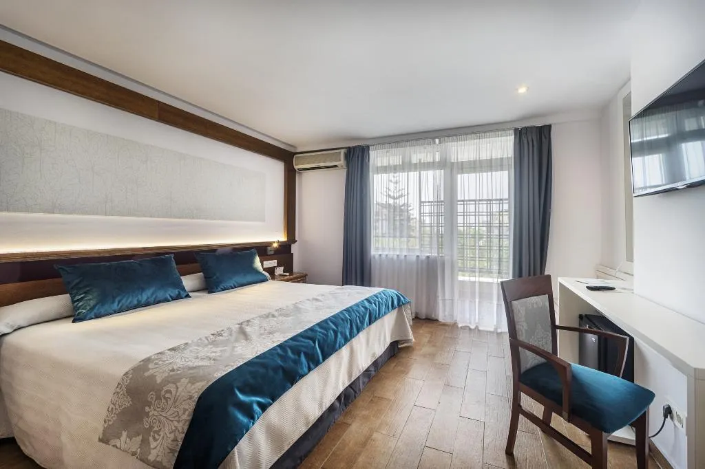 SINGLE PREMIUM Room, Óbal Hotel Marbella, Costa Del Sol