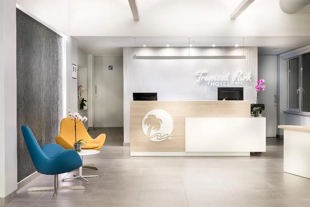 Lobby, Tropical Park, Tenerife
