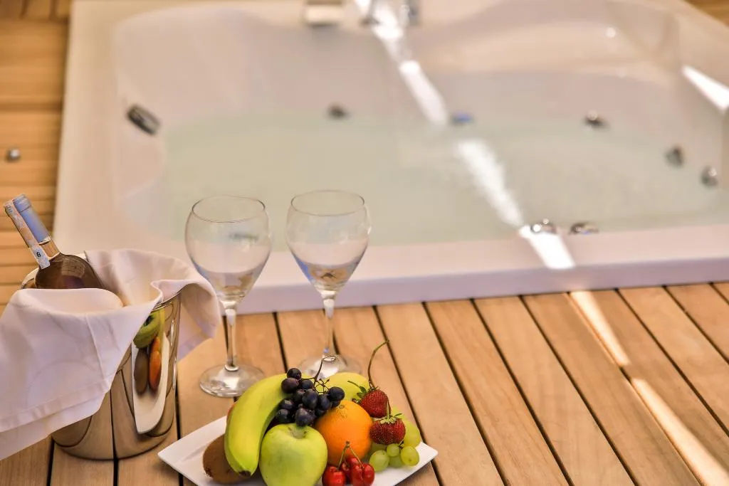 SUITE WITH JACUZZI Room, Kalkan Saray Suites, Dalaman