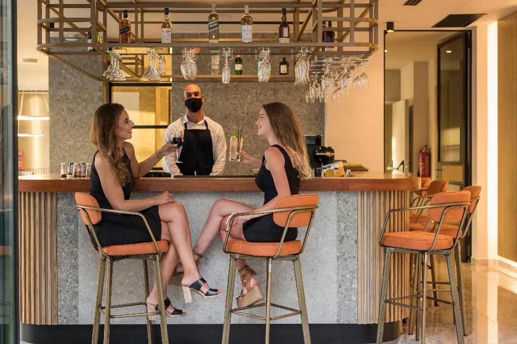 Bar, Hyperion City Hotel, Crete