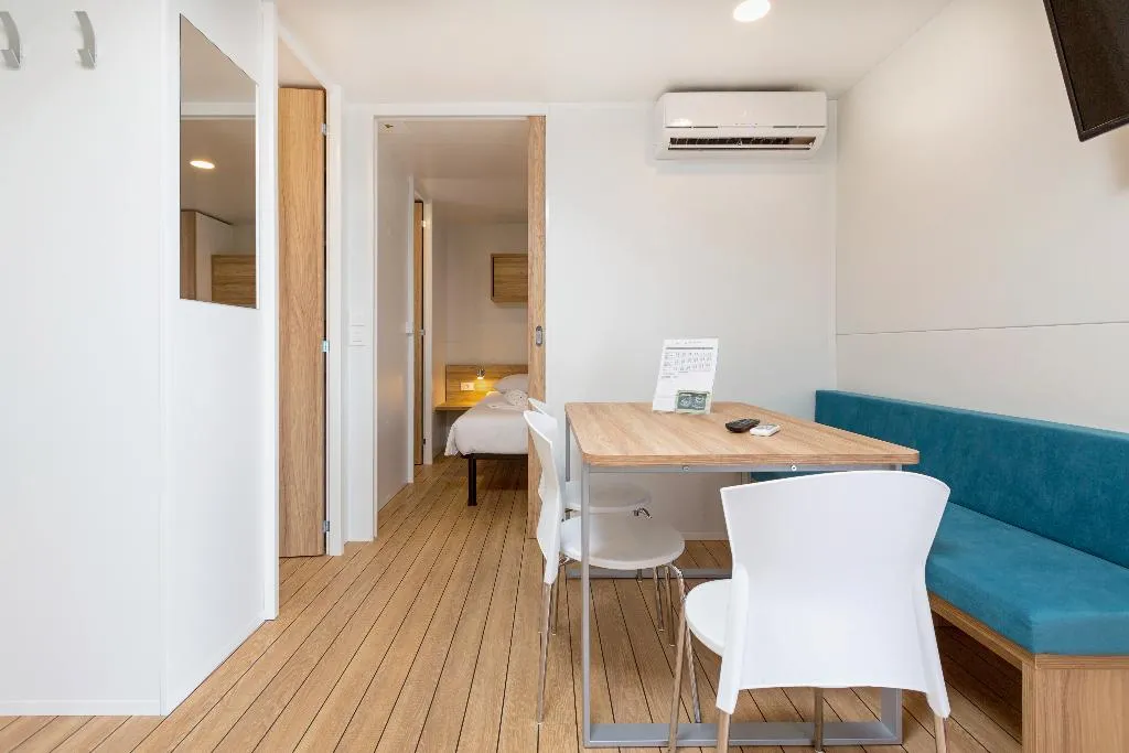 MOBILE HOME SUPERIOR WITH VIEWS Room, Vestar Campsite Mobile Homes, Istria