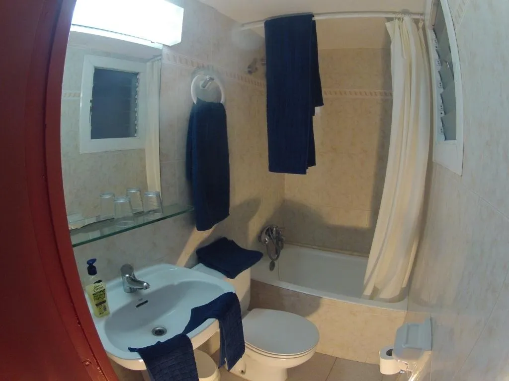 DOUBLE SINGLE USE ONE BED Room, Montserrat, Costa Brava