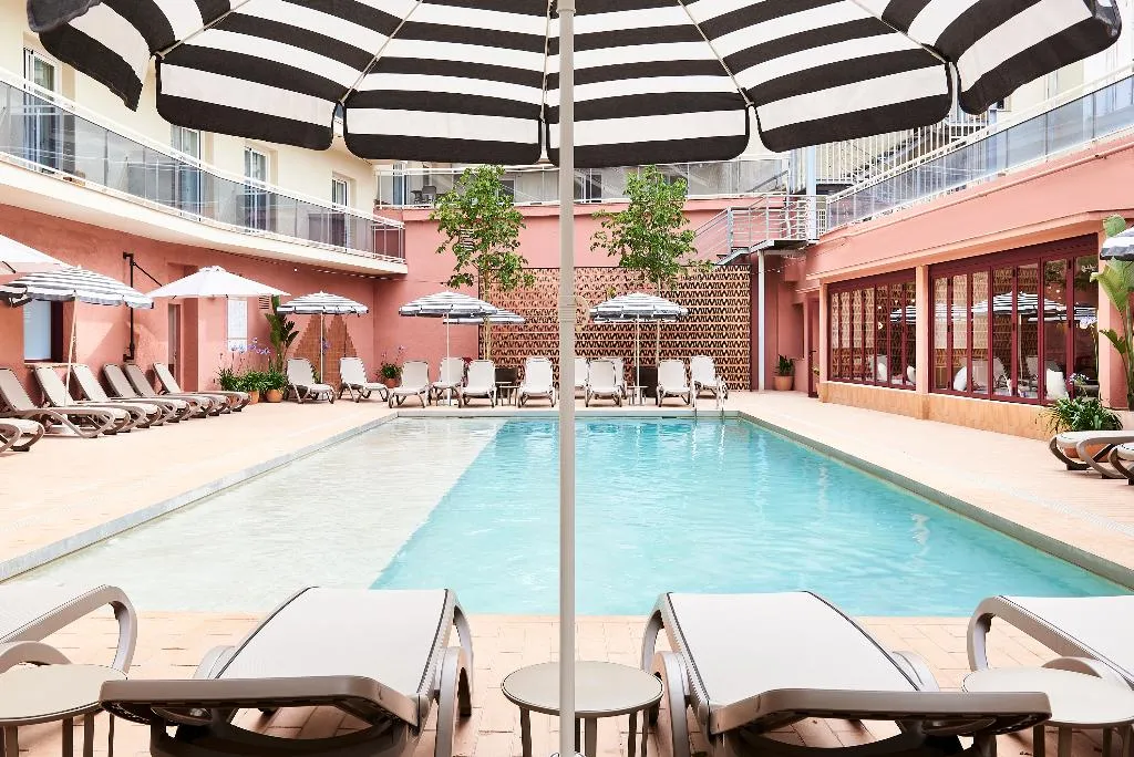 Pool, tent Lloret de Mar, Costa Brava