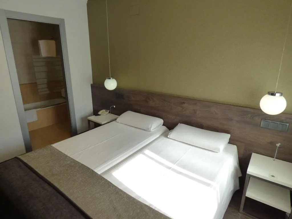 Room, Moderno, Barcelona