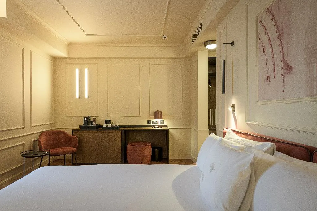 Double or Twin PREMIUM Room, Palazzo Montebello, Florence
