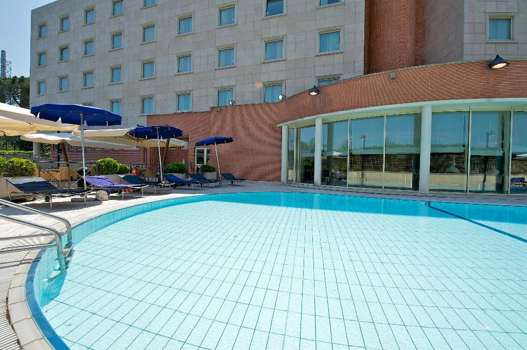 Pool, Novotel Roma Est, Rome