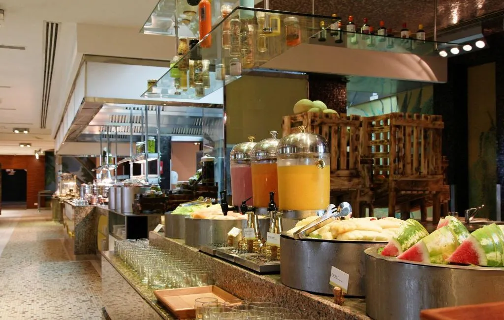 Restaurant, Westin Mina Seyahi Beach Resort & Marina, Dubai
