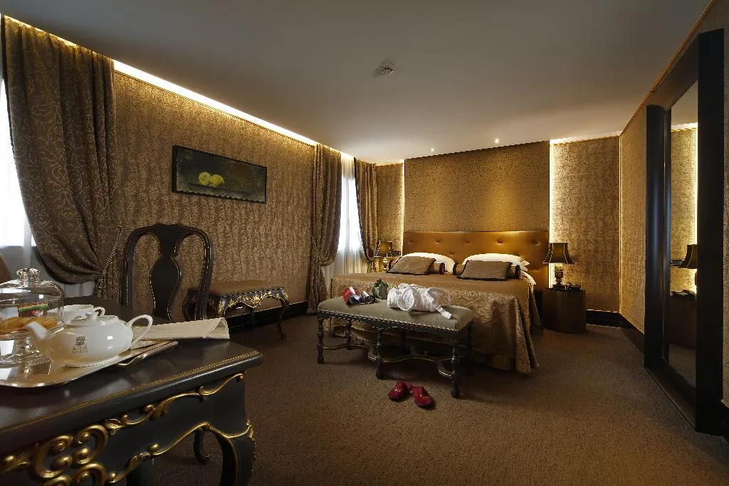 JUNIOR SUITE CLASSIC Room, Aqua Palace, Venice